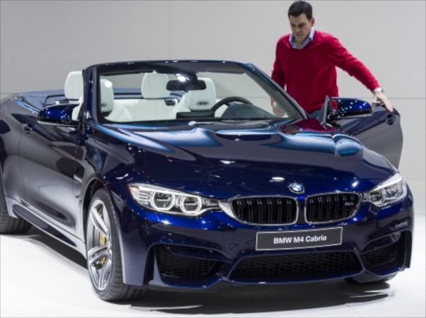 خودروی BMW M4 مدل ۲۰۱۵ در نمایشگاه خودروی لایپزیک آلمان- ۳۰ مِی ۲۰۱۴ (Jens Schlueter/Getty Images)