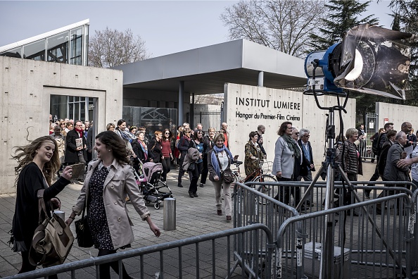بازدید مردم از «انستیتوی لومیر» در فرانسه