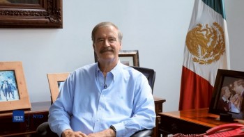 «ویسنته فاکس»، رئیس جمهور سابق مکزیک در مرکز مطالعاتی فاکس در مکزیک. ۴ اوت ۲۰۱۵