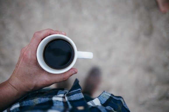 قهوه می‌تواند باعث تحریک معده و ابتلا به گاستریت شود.