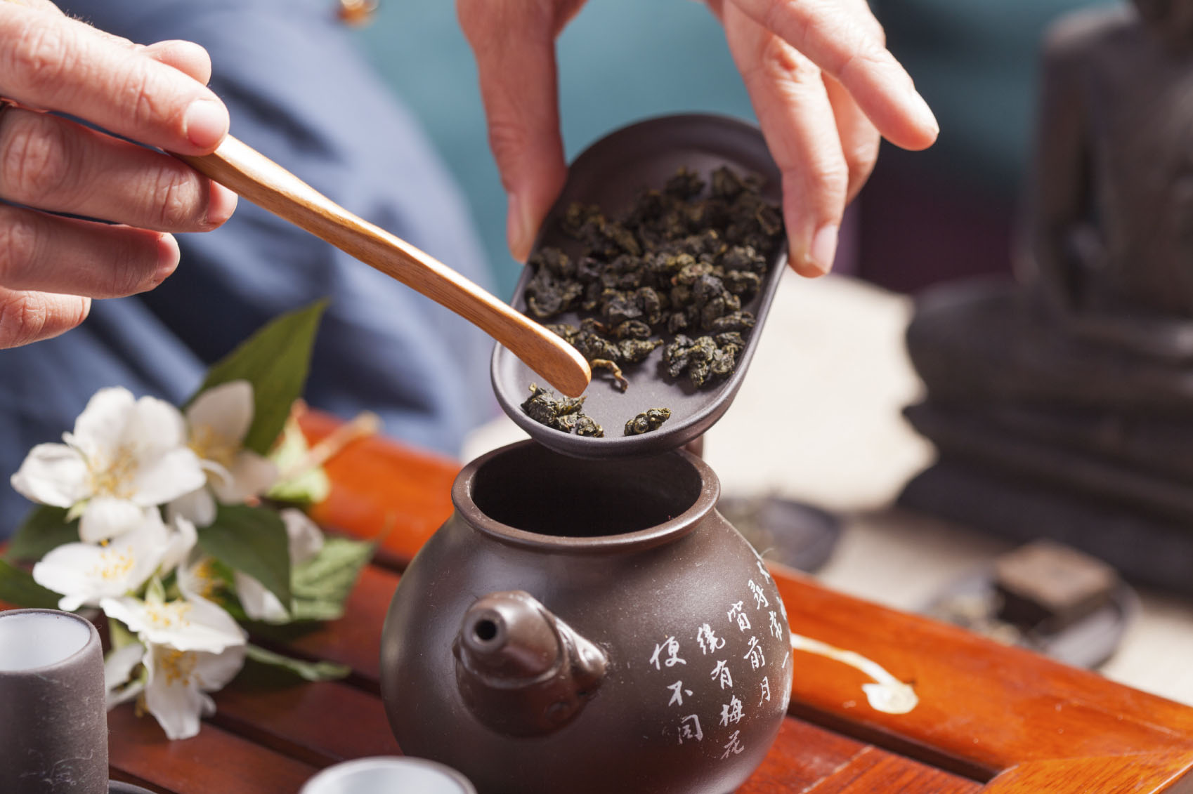  از طعم بهترین چای کوهی تایوان در فستیوال تایوان در هاربرفرانت سنتر لذت ببرید(oksix/iStock)