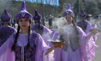 جشن نوروز، که پیشینه آن به ایران باستان باز میگردد، امروزه به جشنی فراملیتی تبدیل شده است و جغرافیای آن به ورای مرزهای کنونی ایران و حتی