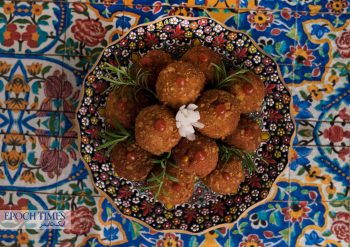اردور سوسیس و مرغ