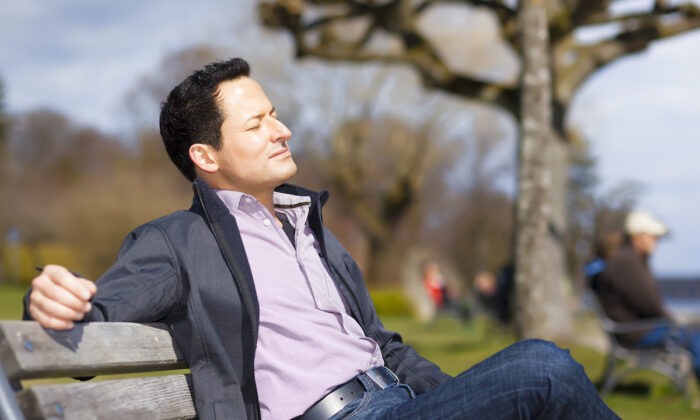 آرامش در خارج از خانه یک روش عالی برای آرام کردن استرس بیوشیمیایی که سیستم ایمنی‌تان را ضعیف می‌کند، است(Shutterstock)