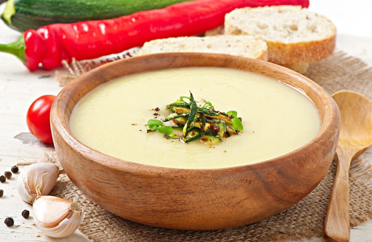 طرز تهیه سوپ اسپانیایی آخو بلانکو