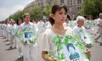 آزادی مذهبی گزارش حقوق بشر: تمرین‌کنندگان فالون گونگ هنوز به‌دلیل ایمانشان در چین تحت آزار و شکنجه قرار دارند برداشت اجباری اعضای بدن