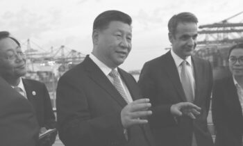 کشتی‌رانی سرمایه‌گذاری هنگفت چین در بنادر استراتژیک سراسر دنیا به منظور گسترش نفوذ جهانی ، نقش مهمی در استراتژی جهانی حزب کمونیست