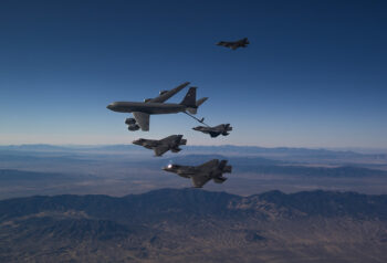 سوخت گیری F-35 در رزمایش مشترک اسرائیل و آمریکا