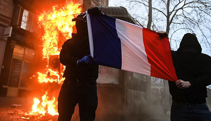 اعتراضات خشونت‌بار در فرانسه