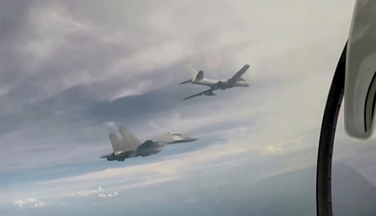 هواپیماهای جنگنده چینی در نزدیکی تنگه تایوان