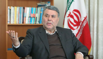 مقامات چینی برای افزایش فعالیتهای اقتصادی خود در ایران، از جمهوری اسلامی خواسته است تا برای حل تحریمهای پولشویی و تروریسم راهی پیدا کند.