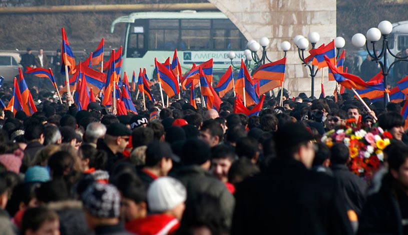 فرار ارامنه ساکن قره‌باغ به ارمنستان