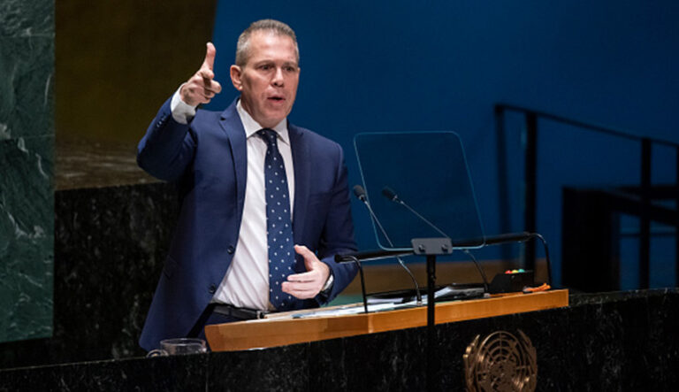 گیلاد اردان، سفیر اسرائیل در سازمان ملل متحد گفت سازمان ملل باید محاکمه شود نه اسرائیل