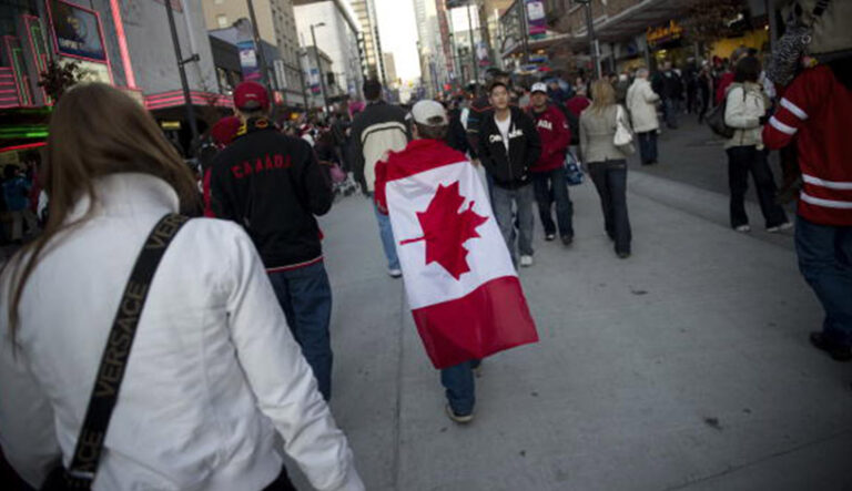 مهاجرت «مفرط» باعث افزایش تورم در کانادا می‌شود