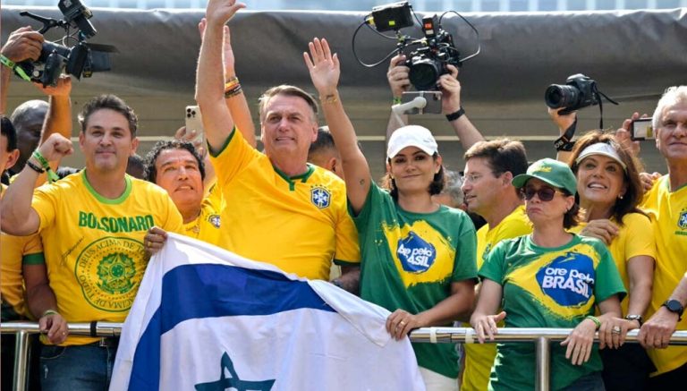ژائیر بولسونارو که نگران تعقیب سیاسی درخصوص کودتای ادعایی در برزیل است، طرفداران خود را به تظاهرات فراخوانده بود.