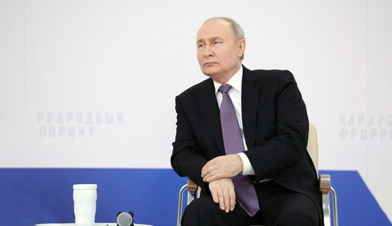 ولادیمیر پوتین، رئیس‌جمهور روسیه روز جمعه در مجمعی در شهر تولا گفت تسلیحات روسیه «به وضوح برتر» از ناتو است