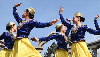بسیاری از کشورهای آسیای میانه، بعد از فروپاشی اتحاد جماهیر شوروی سابق، توانستند نوروز را به عنوان قدیمی‌ترین جشن تمدنی خود احیا کنند.