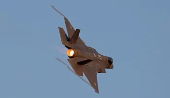 اسرائیل به ۹ هدف در یک پایگاه هوایی متعلق به سپاه پاسداران