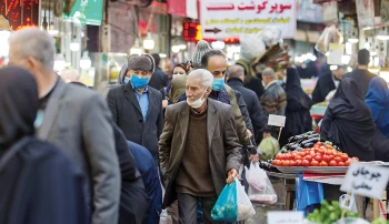 در حالی که مسئولان اقتصادی ایران همواره وعده کاهش تورم و کنترل گرانی می‌دهند، افزایش روزافزون قیمت اقلام خوراکی سبب کوچکتر شدن سفره مردم ایران شده است.