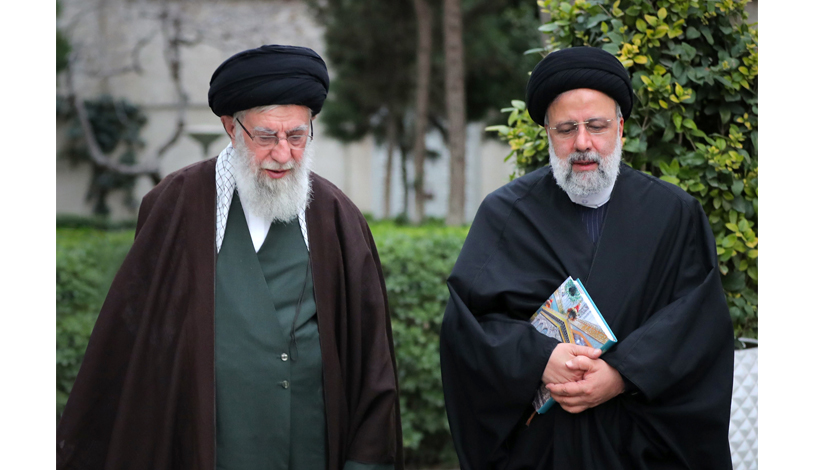 رهبر جمهوری اسلامی در پی درگذشت ابراهیم رئیسی پنج روز را عزای عمومی اعلام و عنوان کرد که معاون اول ابراهیم رئیسی وظایف رئیس‌جمهوری را انجام خواهد داد.