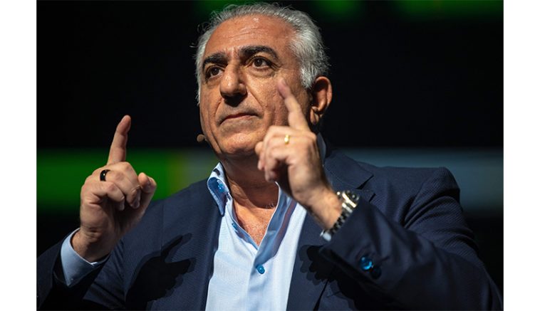 شاهزاده رضا پهلوی از قشرهای مختلف جامعه ایران در تمام شهرها خواست که متحد شوند و به اعتراضات سراسری بپیوندند.