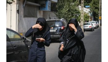 با توجه به موج گرمای این روزها در نقاطی از ایران، سخنگوی سازمان مدیریت بحران کشور، از آمادهباش این سازمان برای رویارویی با تبعات این موج گرما خبر داد.