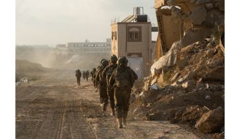 یک مقام غربی و منابع فلسطینی و مصری گفتهاند اسرائیل به دنبال تغییرات در طرح آتشبس در غزه و آزادی گروگانها توسط حماس است.