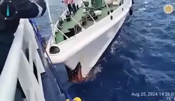 در پی برخورد دو کشتی در ۲۵ اوت در جریان آخرین تنش‌ها در دریای مورد مناقشه چین جنوبی، گارد ساحلی چین و فیلیپین یکدیگر را مقصر دانستند.