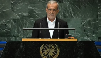 مسعود پزشکیان در جریان سفر به نیویورک اعلام کرد که جمهوری اسلامی آماده است تمامی سلاحهای خود را کنار بگذارد، به شرط آنکه اسرائیل نیز چنین کاری انجام دهد.