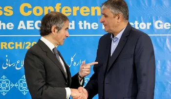 رافائل گروسی، مدیرکل آژانس بینالمللی انرژی اتمی، در پی دیدار با محمد اسلامی، رئیس سازمان انرژی اتمی ایران اعلام کرد که به زودی به ایران سفر خواهد کرد.