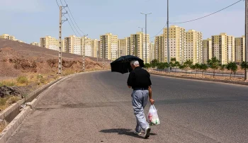 یک کارشناس بازار مسکن گفت که با حق مسکن ۹۰۰ هزار تومانی، کارگران باید بیش از ۵۸۰ سال صبر کنند تا بتوانند یک واحد ۷۵ متری بخرند.