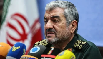 یک فرمانده قرارگاه بقیهالله گفته است که این سوالبرانگیز است که گفته شود اسرائیل بعد از لبنان به سراغ ایران میآید. اسرائیل دستش به ایران نمیرسد و توانمندی موشکی ایران را ندارد.