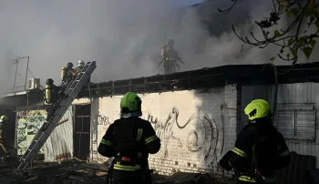 صبح روز چهارشنبه در پی آنکه مقامات گفتند روسیه اولین حمله موشکی خود به پایتخت اوکراین را از ماه اوت انجام داده، انفجارهایی در سراسر کییف رخ داد.