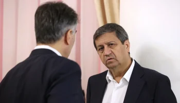 مهدی طباطبایی، معاون ارتباطات دفتر پزشکیان در دومین روز اعتراضات کسبه و بازاریان اعلام کرد که با تصمیم رئیس جمهور، عبدالناصر همتی، رئیس جدید بانک مرکزی خواهد شد.