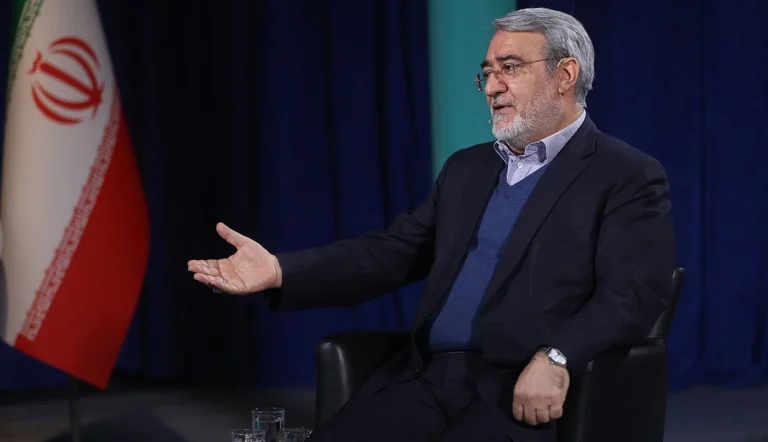 عبدالرضا رحمانی فضلی با اشاره به حوادث آبان خونین ۹۸ هشدار داد وضعیت کنونی «بسیار نگران‌کننده‌تر» از آن زمان است.