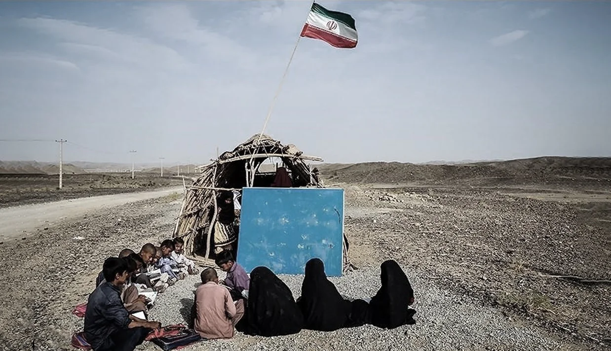 تازه‌ترین آمار ارائه شده از مرکز آمار ایران حاکی از آن است که در سال تحصیلی گذشته حدود یک میلیون کودک ترک تحصیل کرده‌اند و از کلاس‌های درس جا مانده‌اند.