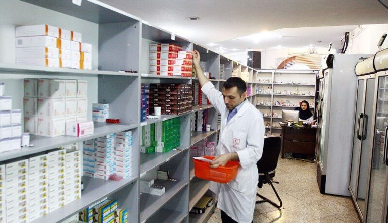 قیمت دارو در ایران به‌شدت افزایش یافته است و بسیاری از داروها، به‌ویژه داروهای خاص با قیمت‌های بسیار بالا در دسترس قرار می‌گیرند و در مواردی نایاب شده‌اند.