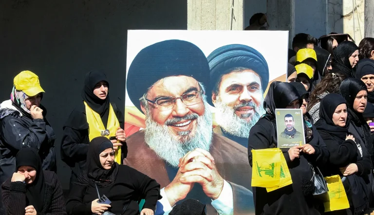 وزارت دارایی لبنان اعلام کرد که مقامات این کشور ۲.۵ میلیون دلار پول نقد را از یک مسافر که از ترکیه وارد فرودگاه بیروت شده بود، توقیف کرده‌اند.