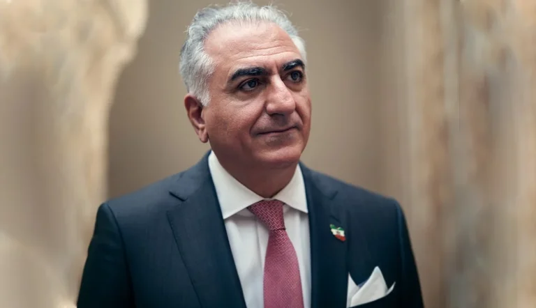 شاهزاده رضا پهلوی گفته است که کنفرانس امنیتی مونیخ برای دومین بار در دو هفته اخیر به دستور دولت آلمان و زیر فشار تهدید جمهوری اسلامی، دعوت از او به این کنفرانس را پس گرفته است.