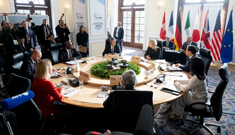 وزیران خارجه کشورهای عضو گروه هفت در روز پنج‌شنبه ۲۳ اسفند در کانادا گرد هم آمده‌اند تا درباره موضوعات کلیدی جهانی گفت‌وگو کنند.