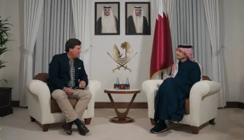 محمد بن عبدالرحمن آل ثانی، نخستوزیر و وزیر امور خارجه قطر، در گفتوگویی با تاکر کارلسون نسبت به پیامدهای حمله به تأسیسات هستهای جمهوری اسلامی هشدار داد و این اقدام را خطری جدی برای محیط زیست منطقه توصیف کرد.