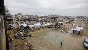 صدها تن از فلسطینیان در غزه روز سهشنبه علیه حماس تظاهرات برگزار کردند و خواستار پایان جنگ و خروج حماس از این شهر شدند.