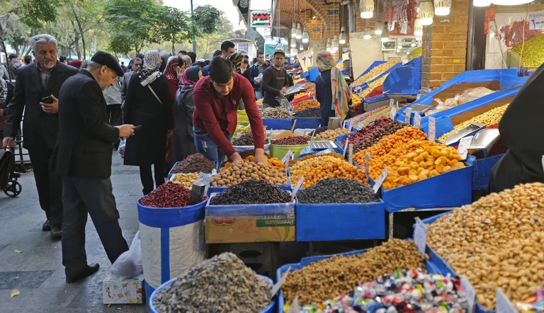 رئيس کارگروه آجیل و خشکبار اتاق اصناف ایران از گرانی ۵۰ درصدی پسته و «رکود سنگین» بازار آجیل و خشکبار خبر داد.