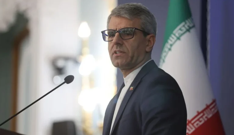 اسماعیل بقایی، سخنگوی وزارت امور خارجه جمهوری اسلامی تغییر محل مذاکرات را غیر منصفانه و عدم حسن نیت دانست.