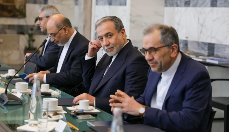 سومین دور مذاکرات هسته ای جمهوری اسلامی و ایالات متحده با حضور کارشناسان دو طرف پایان یافت.