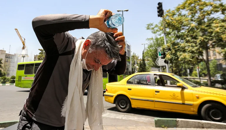 مدیرعامل شرکت آب تهران با هشدار نسبت به ادامه خشکسالی برای پنجمین سال متوالی، از کاهش شدید منابع آبی خبر داد و اعلام کرد که تابستان سختی در پیش است.