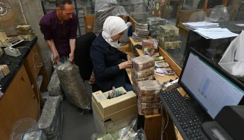 کایا کالاس، مسئول سیاست خارجی اتحادیه اروپا اعلام کرد که وزرای خارجه اتحادیه اروپا با لغو تحریم‌های اقتصادی علیه سوریه موافقت کرده‌اند.
