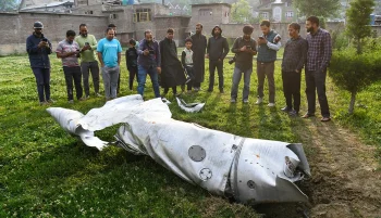 هند روز چهارشنبه به پاکستان و کشمیر تحت کنترل آن حمله کرد و پاکستان اعلام کرد که پنج جنگنده هندی را سرنگون کرده است