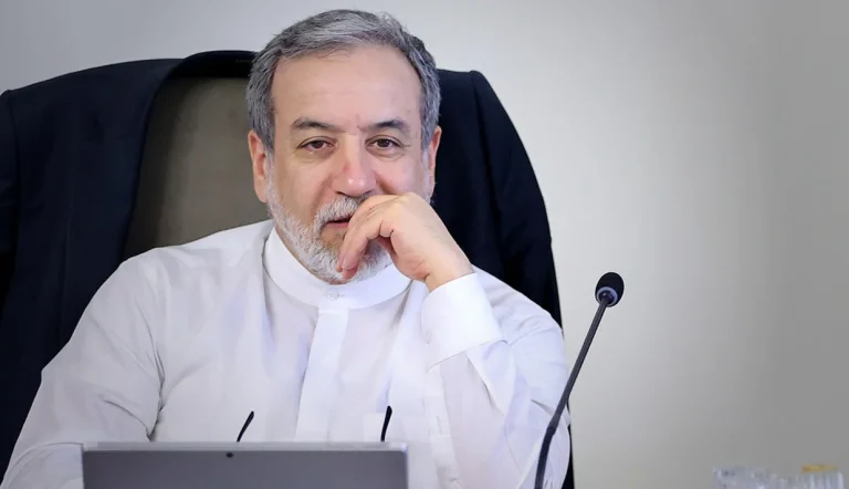 وزیر امور خارجه جمهوری اسلامی می‌گوید که مسیر رسیدن به توافق از طریق میز مذاکره می‌گذرد، نه رسانه‌ها.