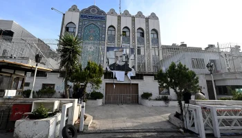 رویترز در گزارشی ویژه بر مبنای اسناد پیدا شده در جریان غارت سفارت جمهوری اسلامی در دمشق، پرده از ناکامی جمهوری اسلامی در تثبیت نفوذ بلندمدت در سوریه برداشت.